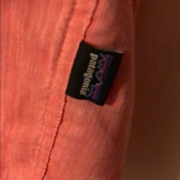 Patagonia short sleeve button up - Picture 3 of 3